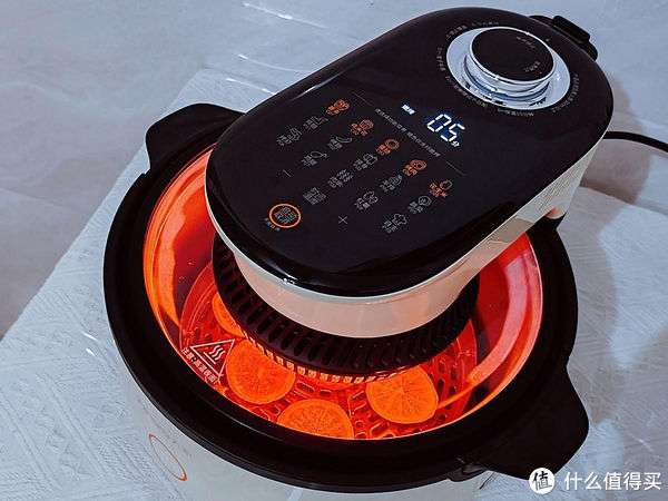 提供海鲜烧烤、海鲜午餐、海鲜晚餐全品类服务