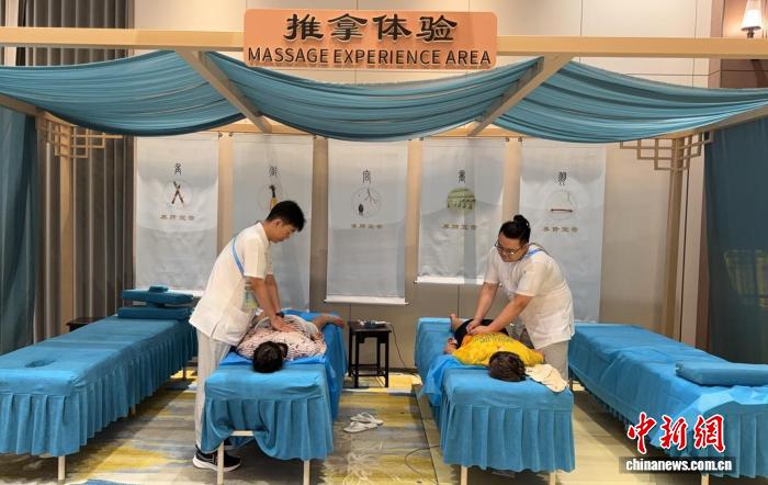 外籍运动员体验中医理疗 获赞精准调理缓解疲劳
