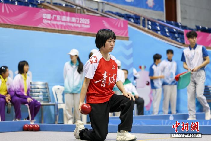 让爱滚动的背后：陆国盛用跑步与多元运动推动