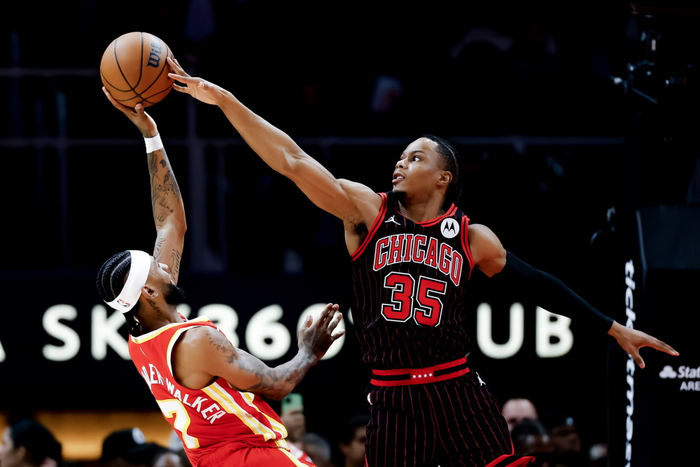 奥科罗伤退公牛大比分领先奇才