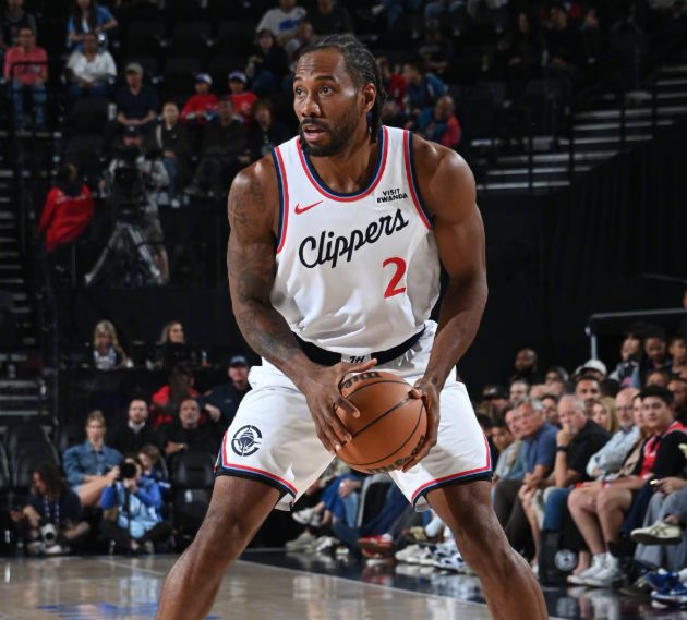 莱昂纳德压制弗拉格 快船力克独行侠