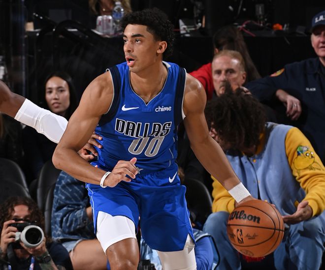 莱昂纳德压制弗拉格 快船力克独行侠